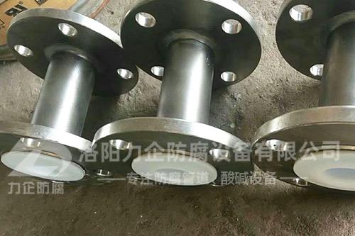 不銹鋼管為什么要襯四氟？